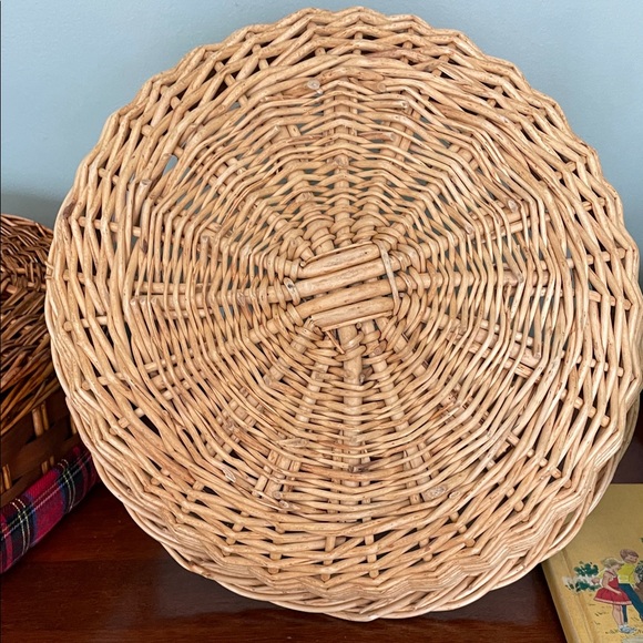 Wicker Basket with Red Plaid Lining & Round Handle Basket,set of 2 - Picture 5 of 5